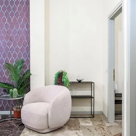 Host4u - Tresanda In Center