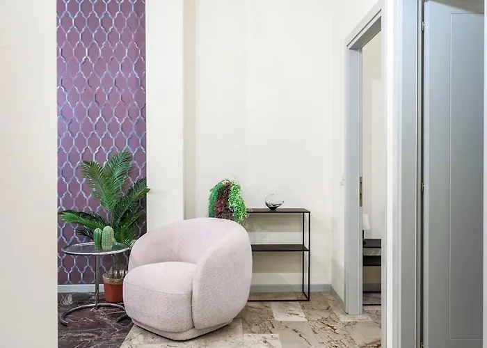 Host4u - Tresanda In Center