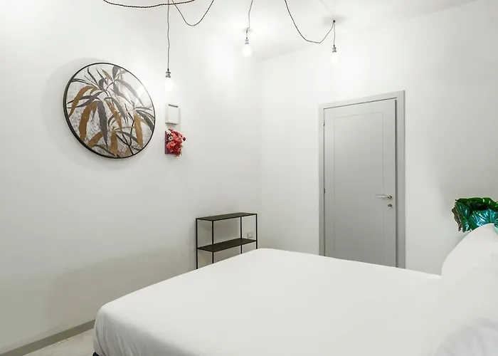 Host4u - Tresanda In Center Apartment Brescia