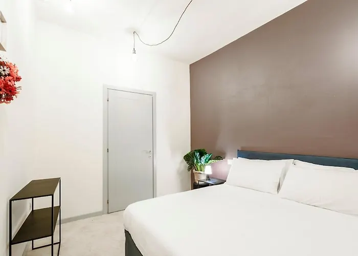 Host4u - Tresanda In Center